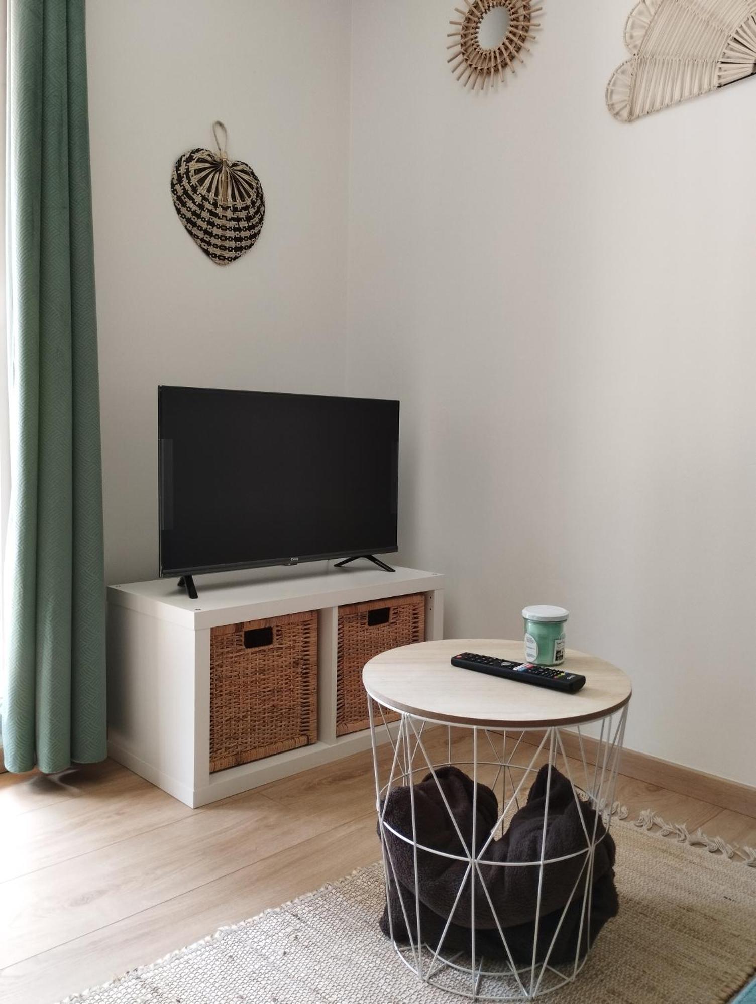 Appartement Climatise Et Spacieux Situe Pres Des Parcs *