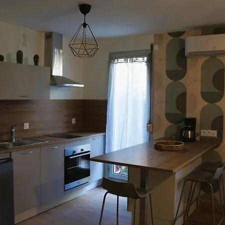 Studio Climatise Et Spacieux Situe Pres Des Parcs Vichy Buitenkant foto