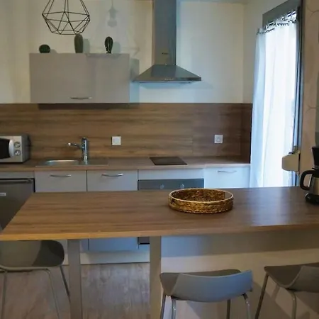 Studio Climatise Et Spacieux Situe Pres Des Parcs Vichy Buitenkant foto